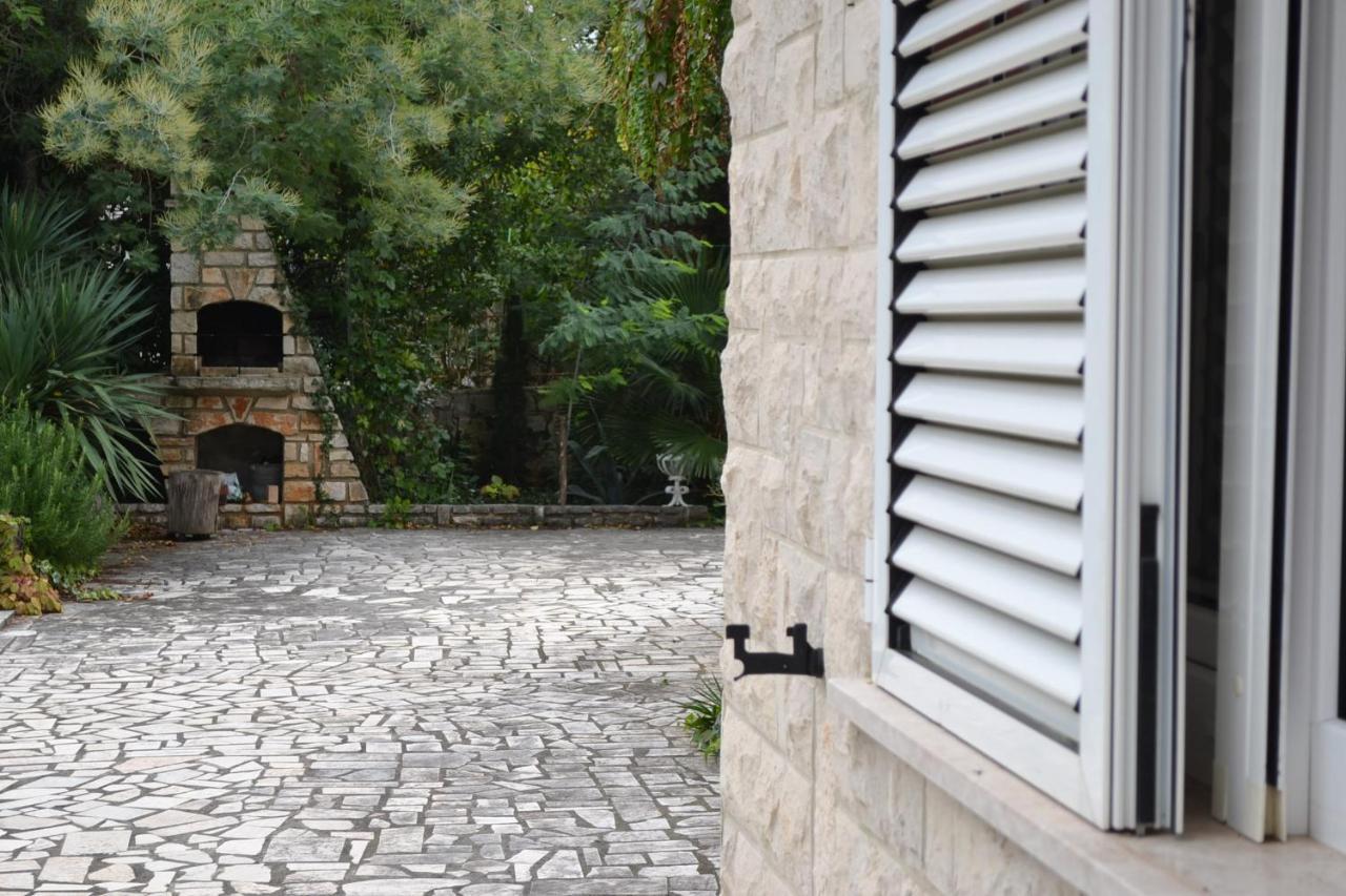 Villa Edward Premantura Bagian luar foto