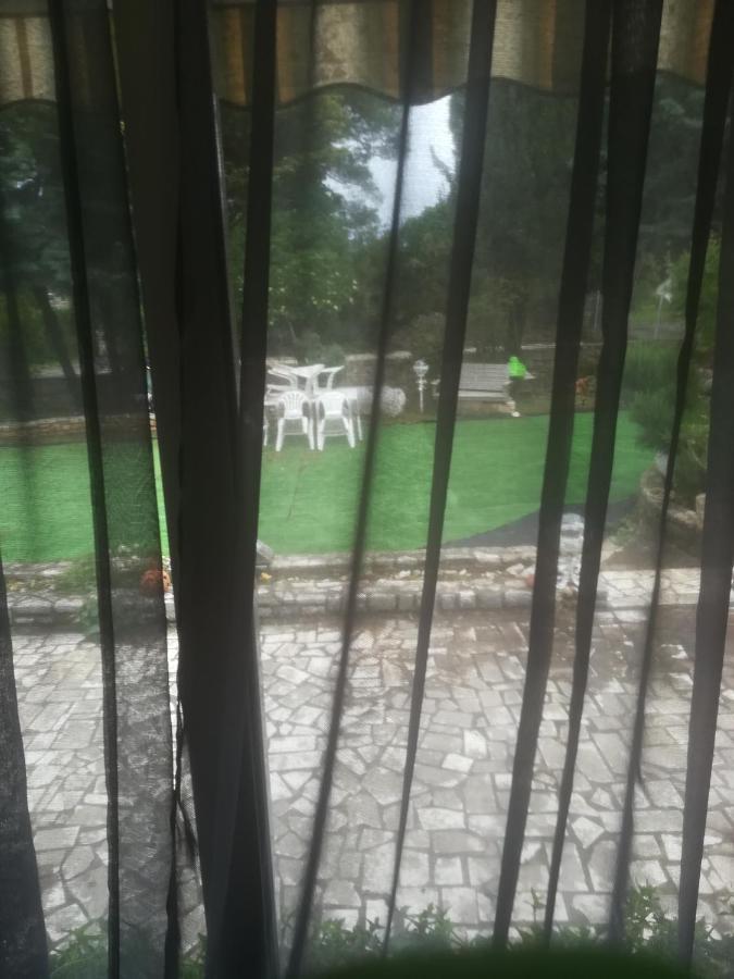 Villa Edward Premantura Bagian luar foto