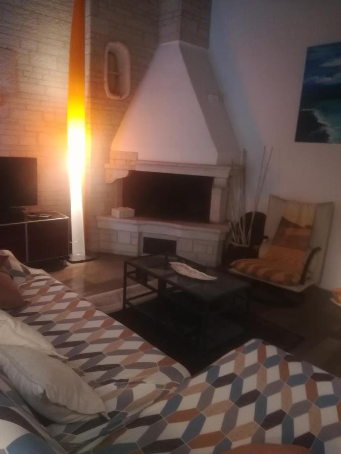 Villa Edward Premantura Bagian luar foto