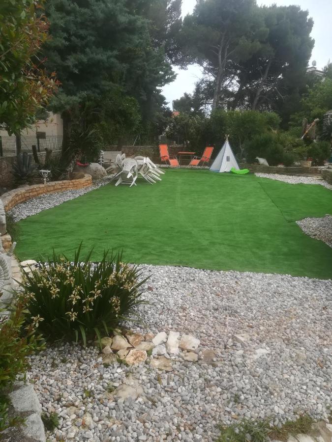 Villa Edward Premantura Bagian luar foto